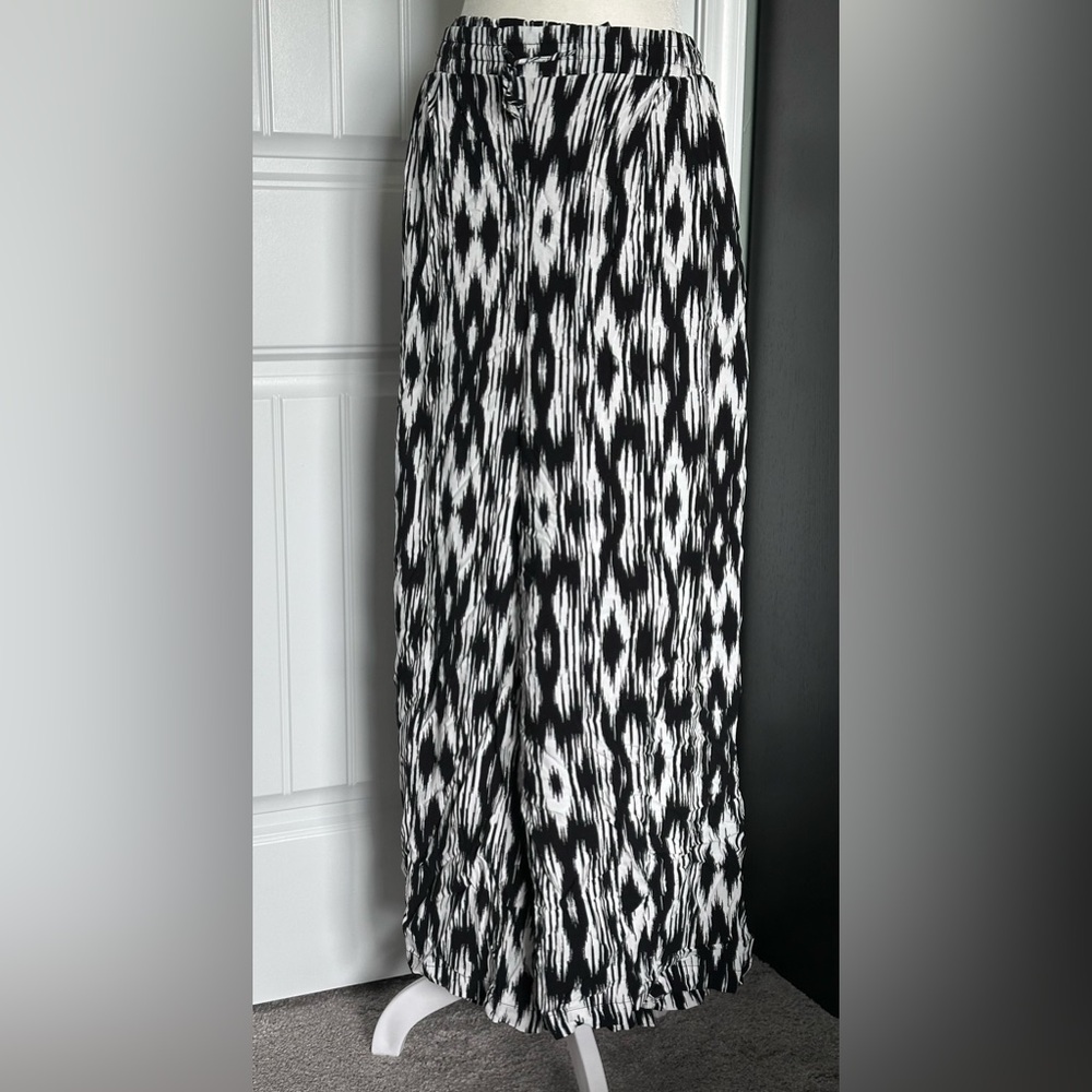 Torrid Ikat Wide Leg Pants Elastic Waist